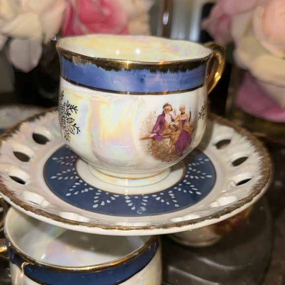 Vintage Tea Cups & Saucers Set of 5 Victorian Courting Couple Made In JapanNOS - Picture 3 of 9